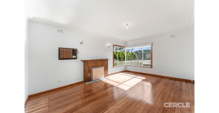 Ideal Family Home Close To All Amenities - Photo 2