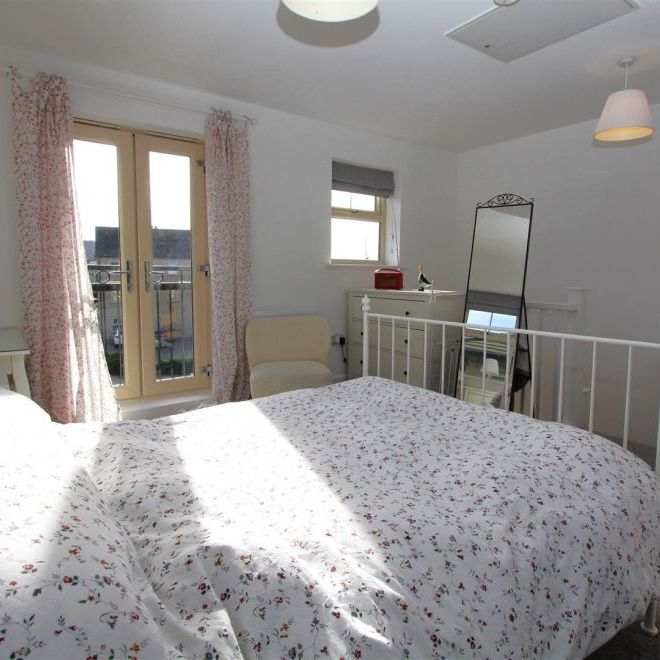 Holts Crest Way, Leeds City Centre, LS12 2AH - Photo 1