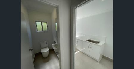 NEW AND ULTRA MODERN TOWNHOUSE WITH PRIVATE COURT YARD AND DUTED A/C - Photo 2