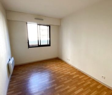 Location Appartement 2 pièces 55m² BORDEAUX 33000 - Photo 2