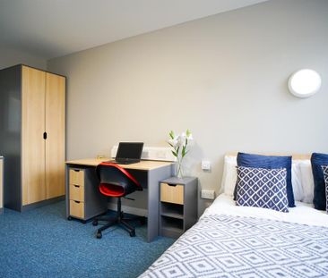 1 bedroom in a flat share to rent - Photo 4