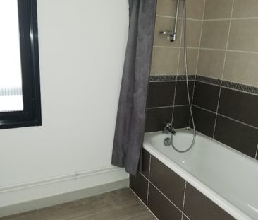 Location Appartement 2 pièces 48m² - Photo 2