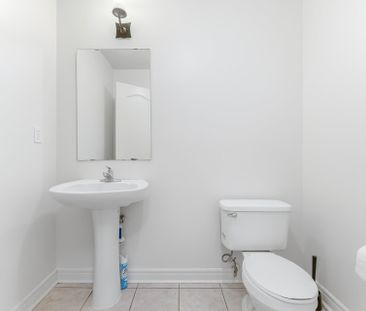For Lease - 4 Rocky Point Crescent, Brampton, Ontario - Photo 5