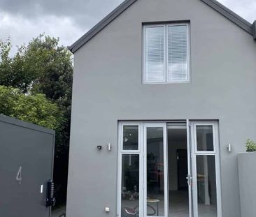 2 plus bedroom 2 level townhouse in wonderful area - Photo 4