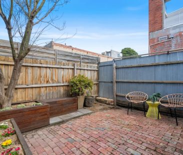 Charming Inner-City Retreat - Photo 6