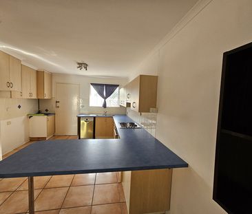 Neat Two Bedroom Unit In East Mackay - Photo 6