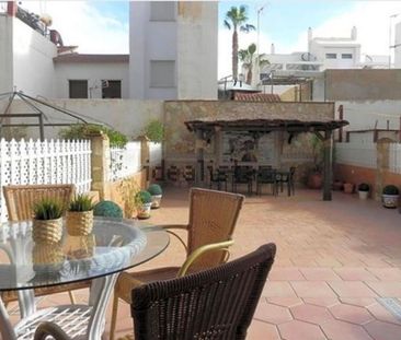 Alquiler de piso en Calle Juan Montoya - Photo 2