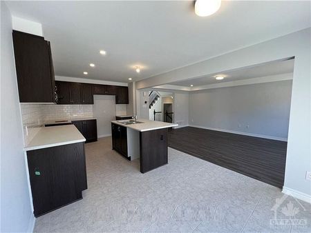 For Lease - 754 DERREEN Avenue, Stittsville - Munster - Richmond, Ontario - Photo 4