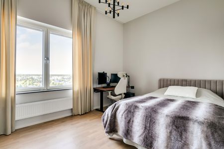 En exklusiv och nyrenoverad lägenhet i Solna - Photo 5