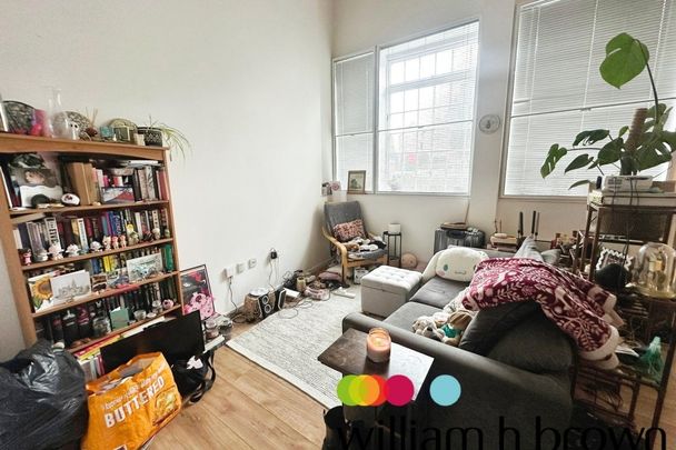 Silks Way, BRAINTREE - Photo 1