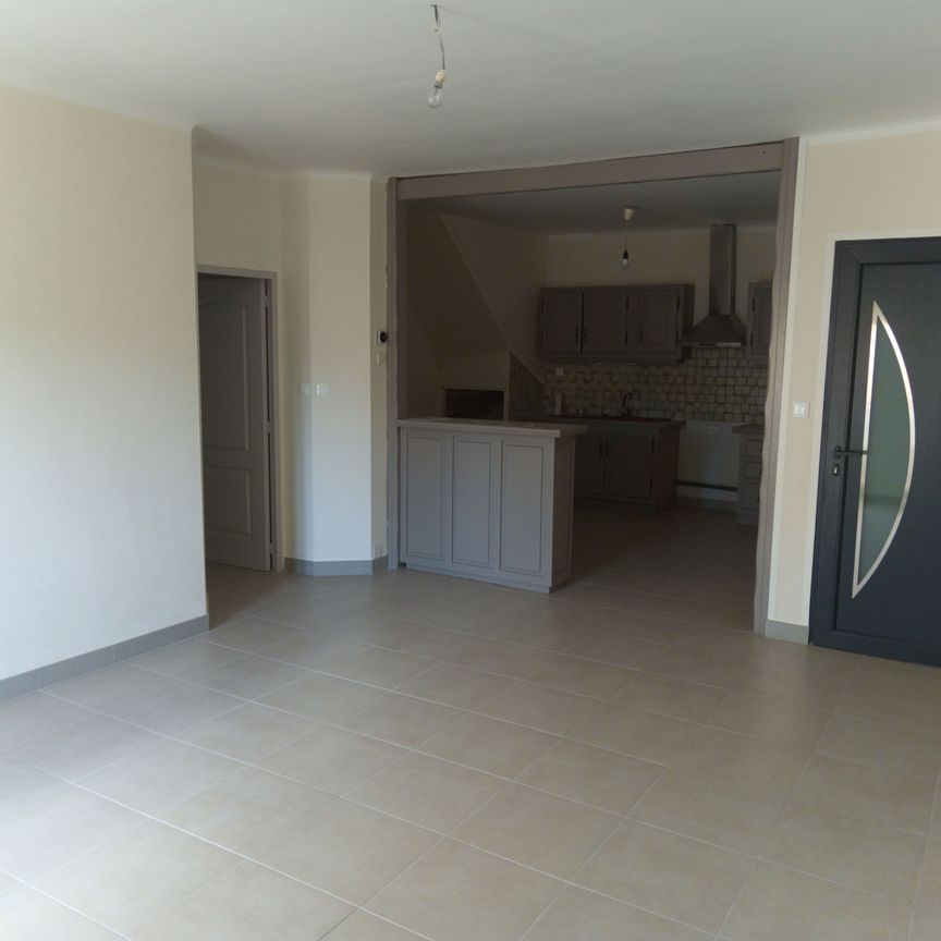 Location Appartement 4 pièces 97m² CUXAC D AUDE 11590 - Photo 1