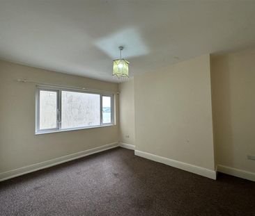 Eastborough, Scarborough - Photo 4
