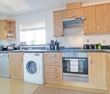 2 bedroom flat to rent - Photo 6