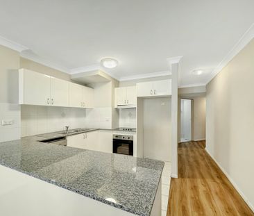 One Bedroom Apartment in the Heart of Burwood! - Photo 6