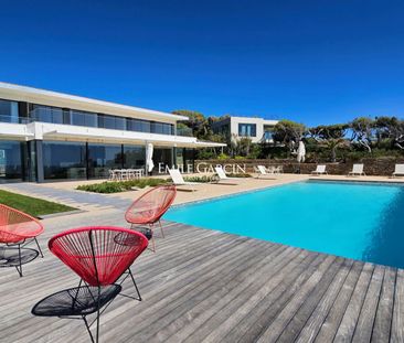 Villa contemporaine à louer vue mer sur un domaine privée dans le Var - Photo 6