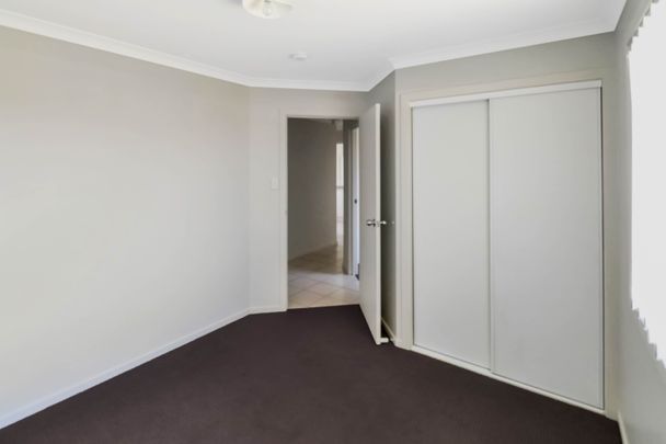 Air conditioned family home - Photo 1