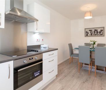 3 bedroom semi-detached house to rent - Photo 5