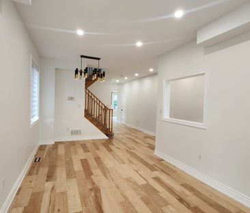 For Lease - 51 Waldron Crescent, Richmond Hill, Ontario - Photo 2