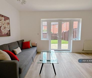 3 bedroom semi-detached house to rent - Photo 3