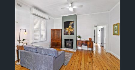 Fully furnished and fully renovated home - Photo 3