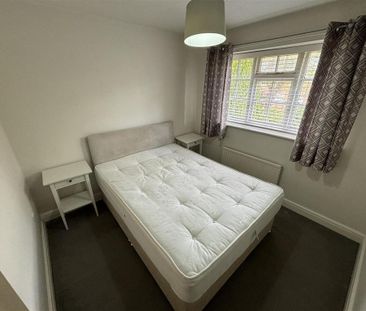 3 bedroom semi-detached house to rent - Photo 4