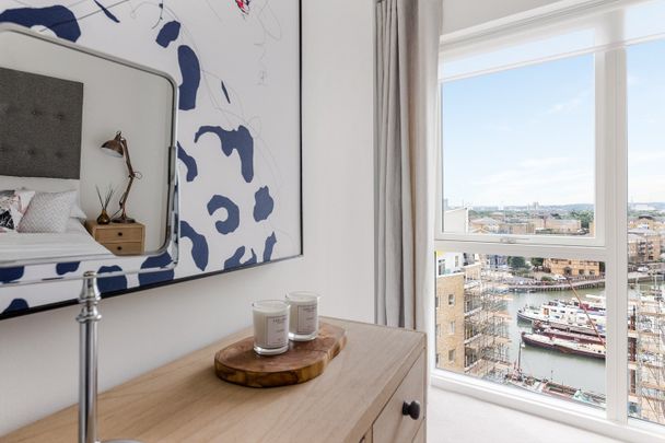 1 Bed Penthouse, Vitruvian Court, E14 - Photo 1