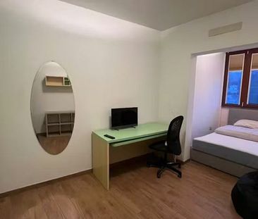 Viale Londra, Rome, Lazio 00142 - Photo 6