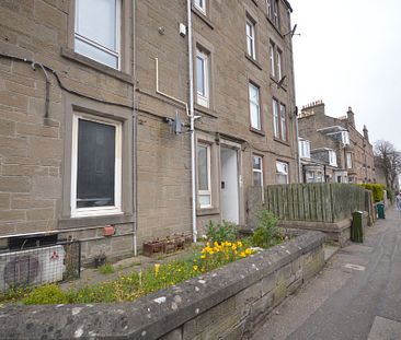 341 Clepington Road, Coldside, Dundee - Photo 3