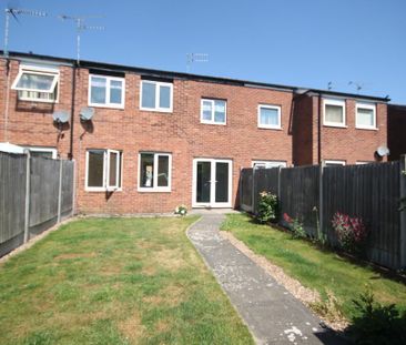 3 bedroom terraced house to rent - Photo 5