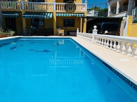 2 room luxury Detached House for rent in Estepona, Andalusia - Photo 4