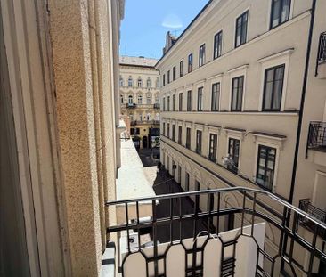Kiadó lakás - Budapest VI. kerület - Photo 1