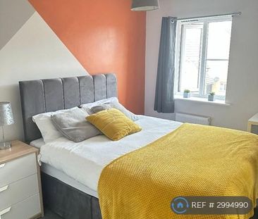 1 bedroom in a house share to rent - Photo 2