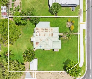 Beautiful family home on a spacious corner block. - Photo 2