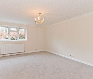4 bedroom semi-detached house to rent - Photo 1