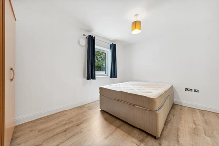 Holland Gardens, Brentford - Photo 3