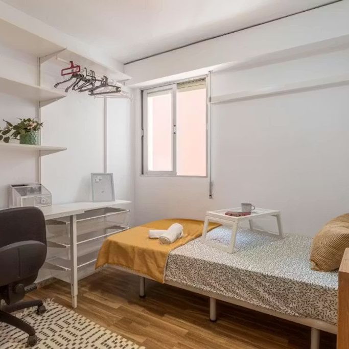 Carrer del Poeta Más i Ros, Valencia, Valencian Community 46022 - Photo 1