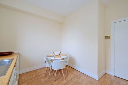 284 Rosemount Place, AB25 2YA, Aberdeen - Photo 4