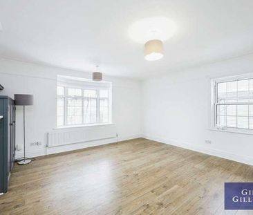 High View, Pinner, HA5 - Photo 1