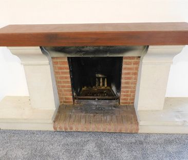 Vagg Lane, Chilthorne Domer, Yeovil, Somerset, BA21 - Photo 1