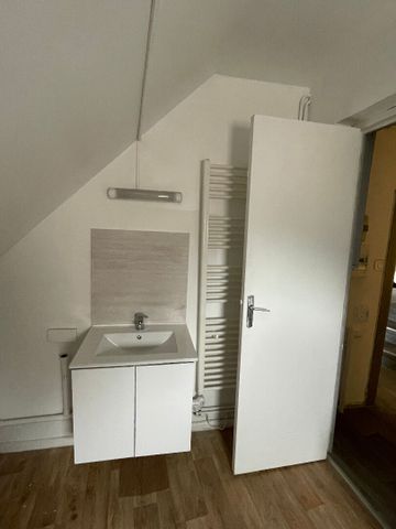 Location Appartement 3 pièces 49m² - Photo 3
