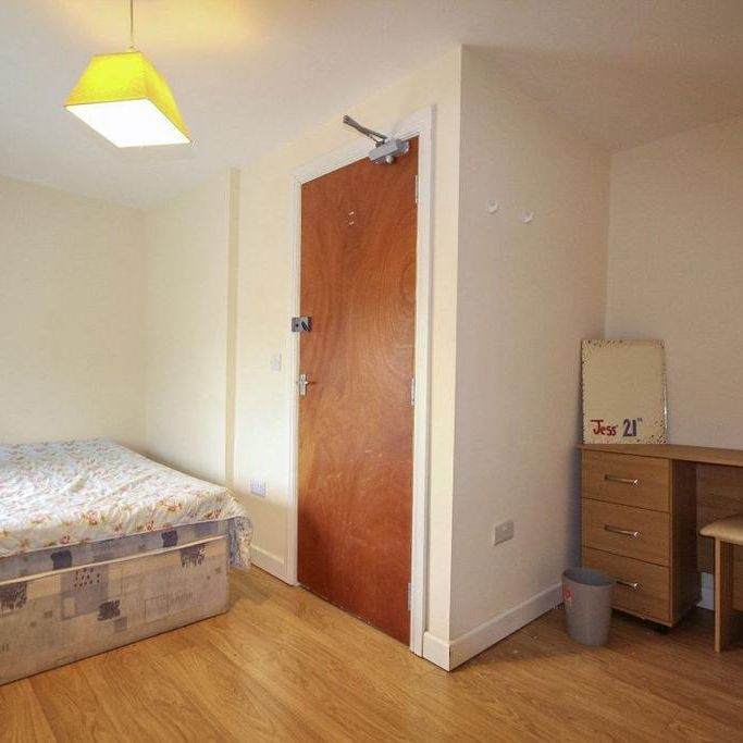 4 bedroom house share to rent - Photo 1