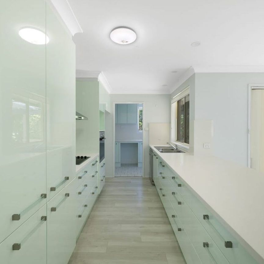 BEAUTIFUL FAMILY HOME - Photo 1