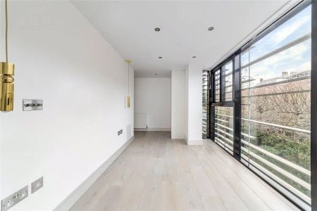 2 bedroom house in St John's Wood - Photo 3