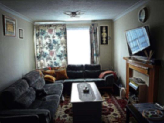 Harrow Weald, HA3 - Photo 1