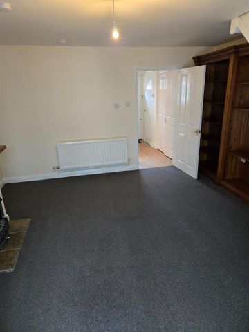 Lanceley Court, Malpas - Photo 4