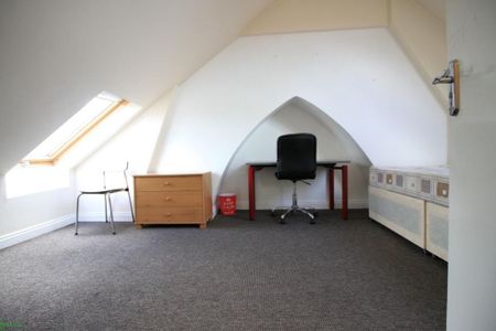 5 bedroom terraced house to rent - Photo 3