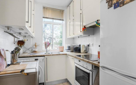 2 bedroom apartment to rent - Photo 3