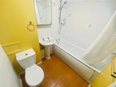 1 bedroom flat to rent - Photo 4