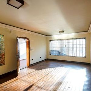 Casa para alugar com 290m², 4 quartos e 4 vagas - Foto 3