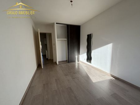 T4 REZ-DE-JARDIN POUILLY-SOUS-CHARLIEU - Photo 2